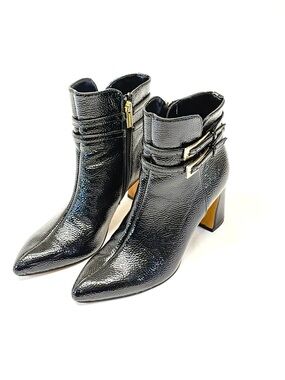 Vince Camuto Kaphely Crinkled Patent Ankle Booties Black 8.5M / 38.5